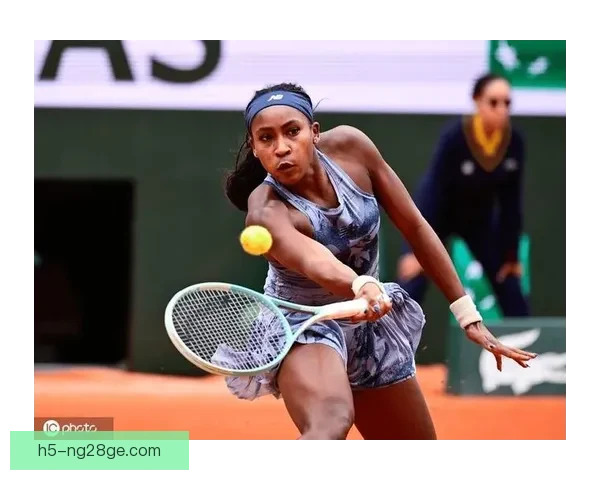 萨巴伦卡横扫进四强高芙出局