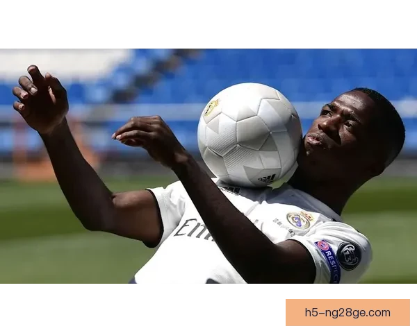 世体：维尼修斯两点球再起大争议